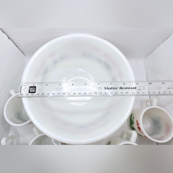 Vintage Hazel Atlas Tom and Jerry Egg Nog Bowl and 6 Cup Set - Picture 4 of 10